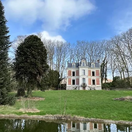 Chateau De La Francoisiere * Luceau