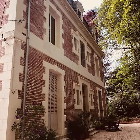 Chateau De La Francoisiere