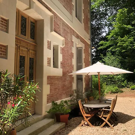 Chateau De La Francoisiere *